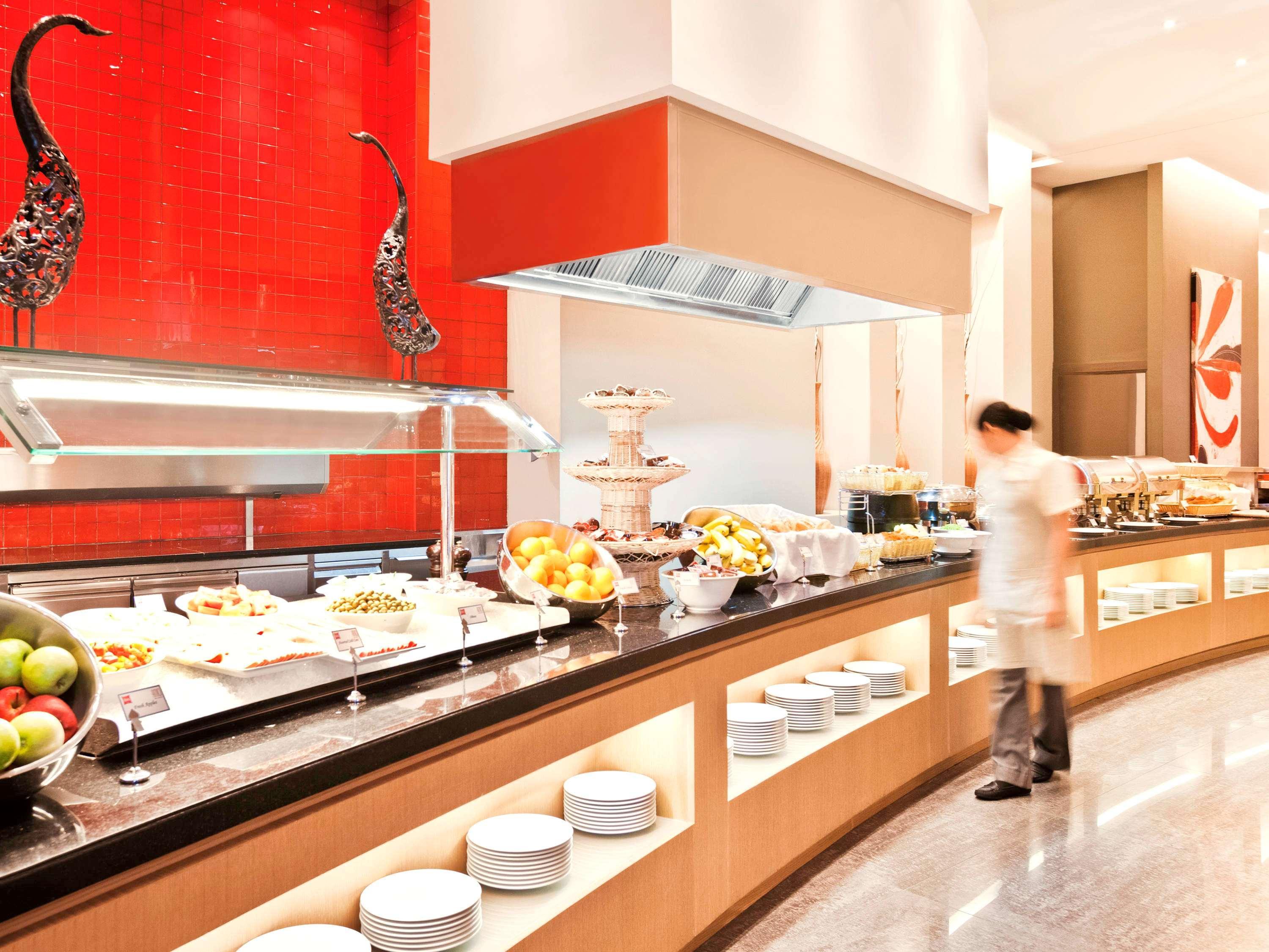 Ibis Mall Avenue Dubai Eksteriør billede