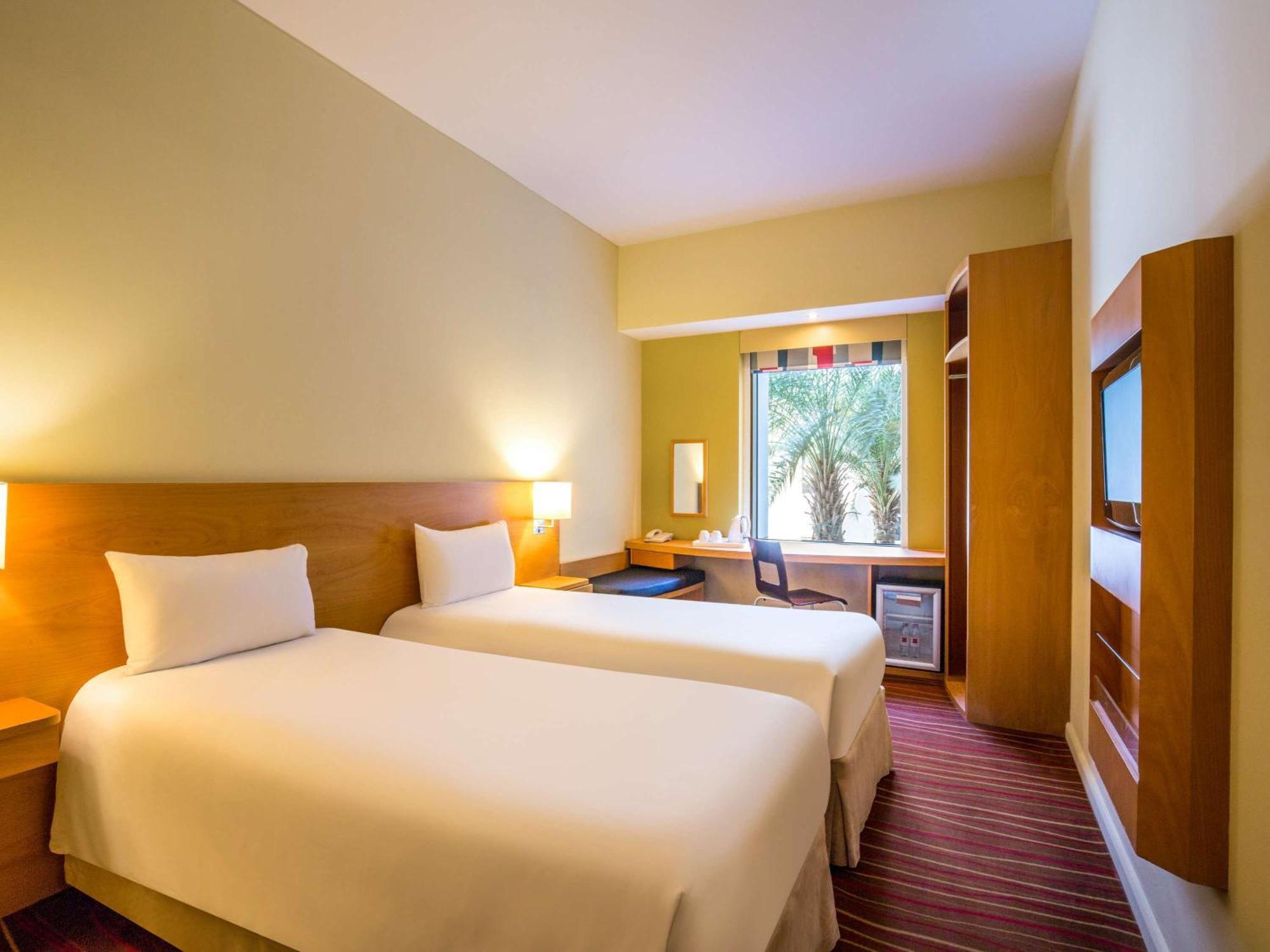 Ibis Mall Avenue Dubai Eksteriør billede